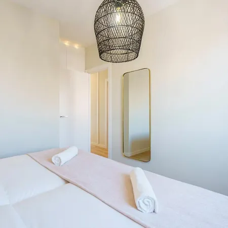 아파트 Spaces Mediterranean Penthouse 시체스