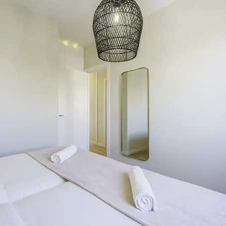 Spaces Mediterranean Penthouse 시체스